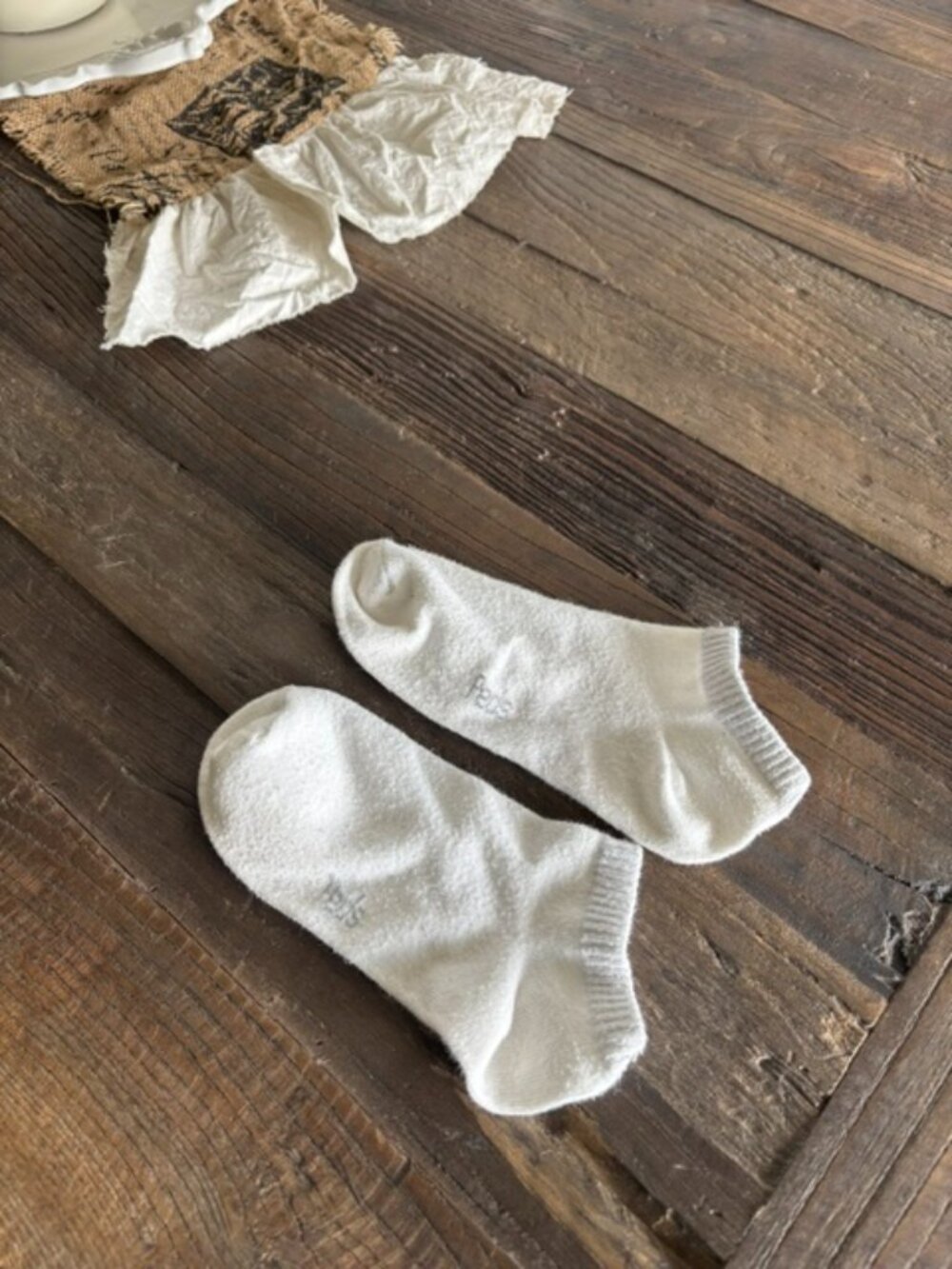 Peds no-show athletic ankle socks - white - women's - SALE!